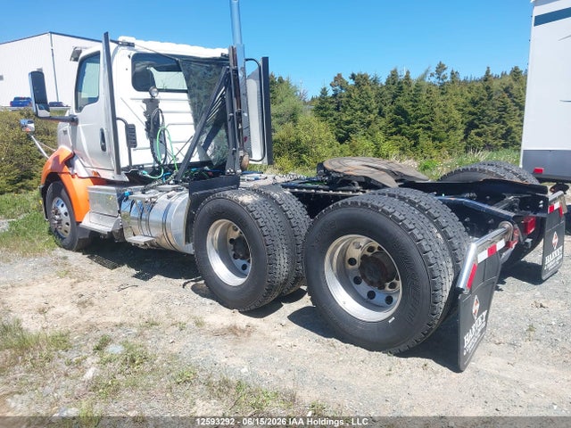 International Rh 2025 3HSDWSZR9SN230389 Image 3