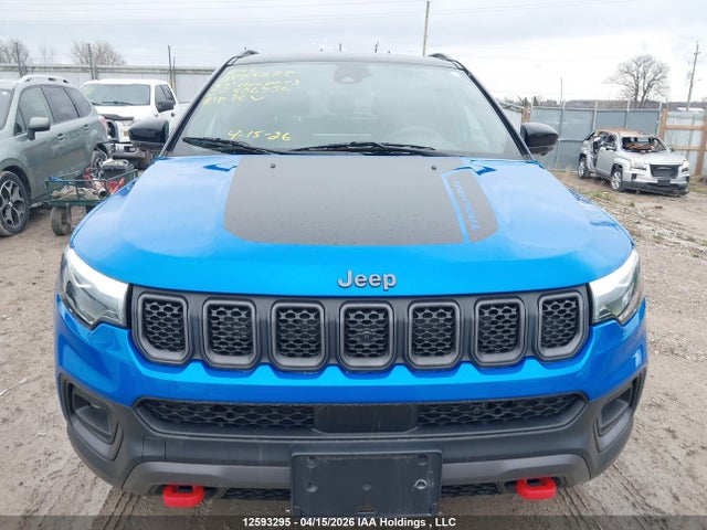 12593295 :رقم المزاد ، 3C4NJDDN5PT506730 vin ، 2023 Jeep Compass Trailhawk مزاد بيع