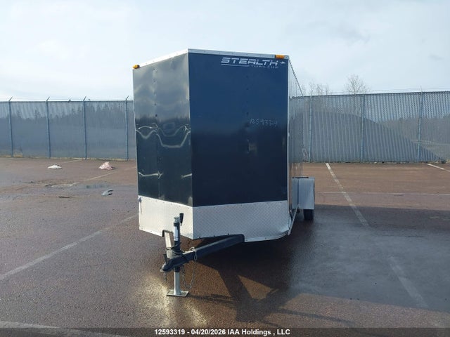 12593319 :رقم المزاد ، 52LBE1216CE009874 vin ، 2012 Stealth Trailer مزاد بيع