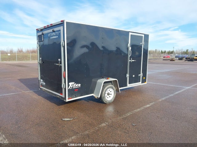 12593319 :رقم المزاد ، 52LBE1216CE009874 vin ، 2012 Stealth Trailer مزاد بيع