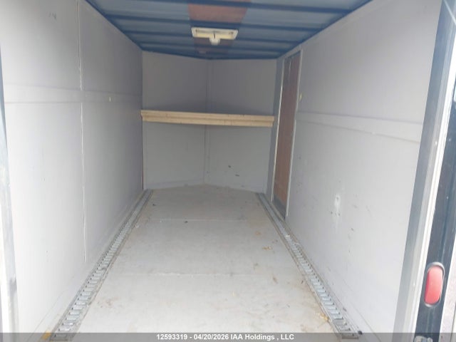 12593319 :رقم المزاد ، 52LBE1216CE009874 vin ، 2012 Stealth Trailer مزاد بيع