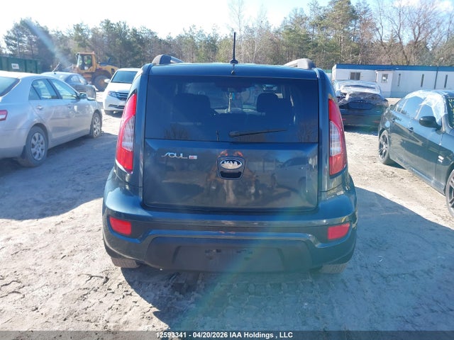 Продаж на аукціоні авто 2013 Kia Soul 2.0l 2u/2.0l 4u/2.0l 4u Burner/2.0l 4u Luxury/2.0l 4u Retro, vin: KNDJT2A68D7499928, номер лоту: 12593341