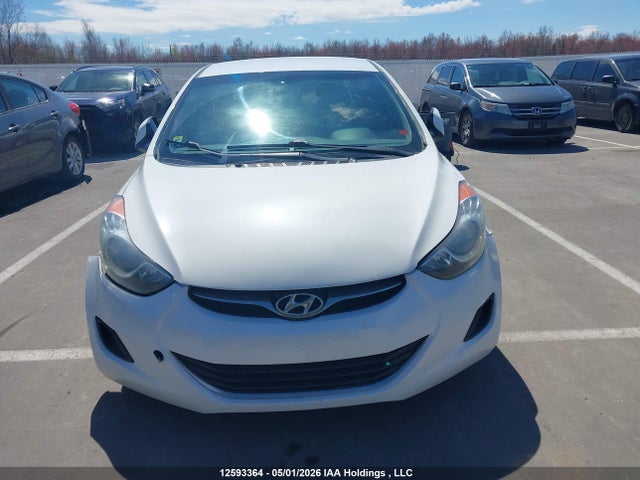 2011 Hyundai Elantra მანქანა იყიდება აუქციონზე, vin: 5NPDH4AEXBH024260, აუქციონის ნომერი: 12593364