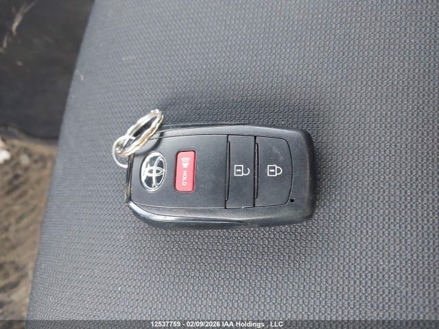 7MUFBABG6SV075036 Toyota Corolla Cross Hybrid Se