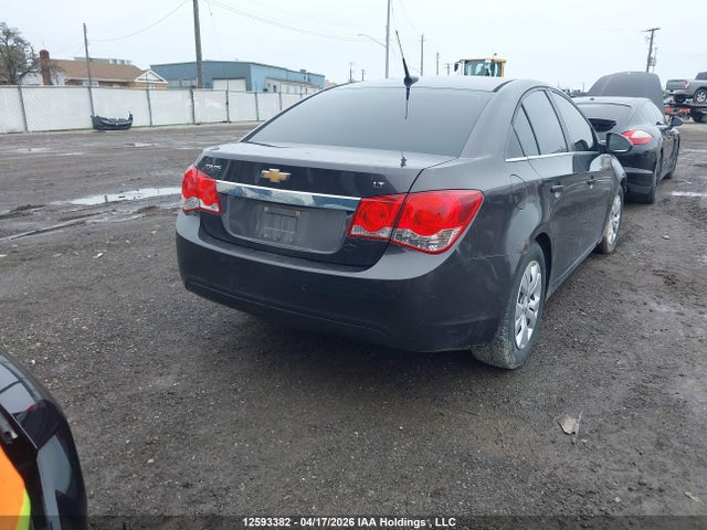 1G1PC5SB9E7318742 Chevrolet CRUZE LT