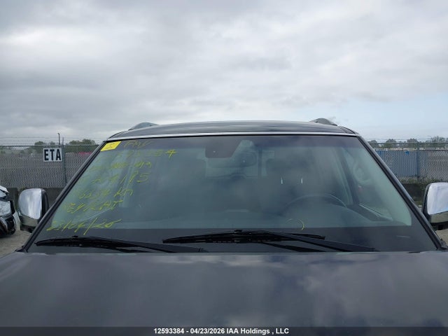 JN8AY2NE8H9704195 Nissan Armada Platinum/sl