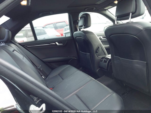 WDDGF8AB6EG189303 Mercedes-Benz C 300 4matic