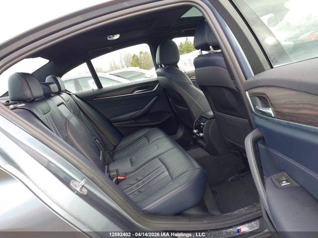 WBAJA7C31HG906223 BMW 530i Xdrive
