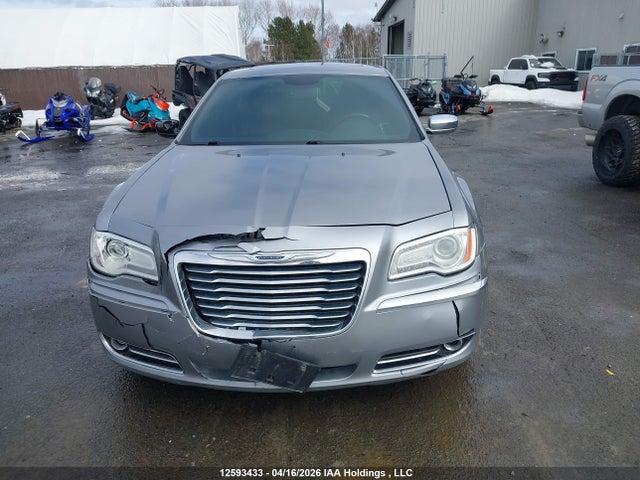 2C3CCAKT6EH315961 Chrysler 300C