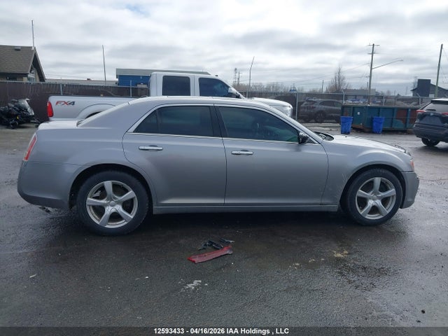 2C3CCAKT6EH315961 Chrysler 300C