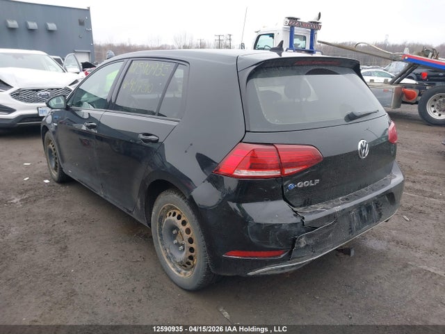 12590935 :رقم المزاد ، WVWPR7AU2JW907510 vin ، 2018 Volkswagen E-golf Comfortline مزاد بيع