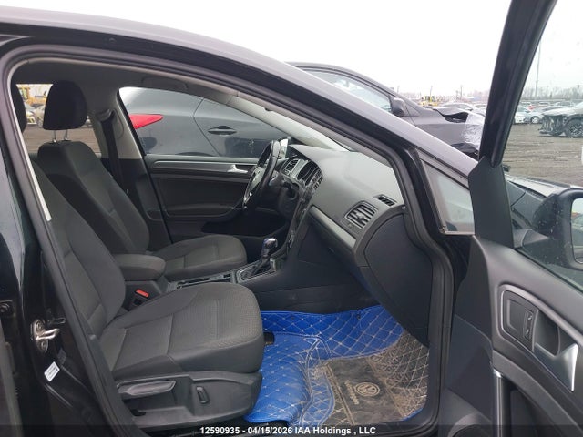 12590935 :رقم المزاد ، WVWPR7AU2JW907510 vin ، 2018 Volkswagen E-golf Comfortline مزاد بيع