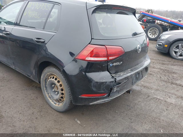 12590935 :رقم المزاد ، WVWPR7AU2JW907510 vin ، 2018 Volkswagen E-golf Comfortline مزاد بيع