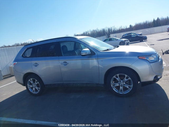 JA4JZ4AX5EZ600779 Mitsubishi Outlander