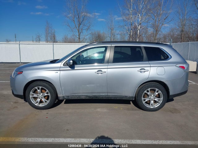 JA4JZ4AX5EZ600779 Mitsubishi Outlander