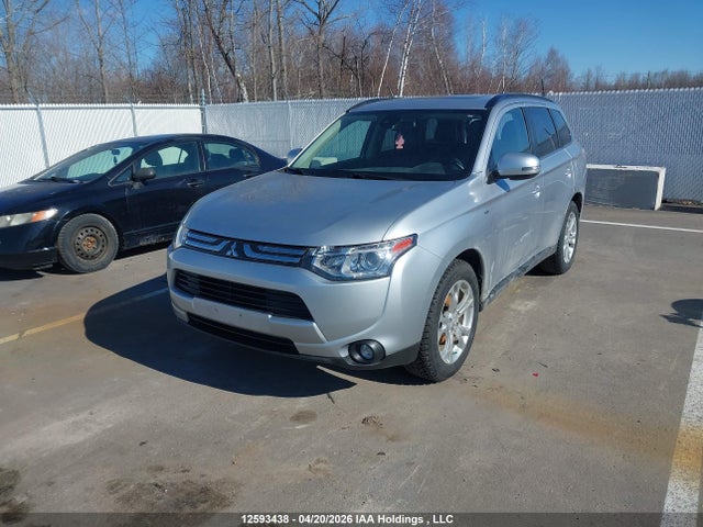 JA4JZ4AX5EZ600779 Mitsubishi Outlander