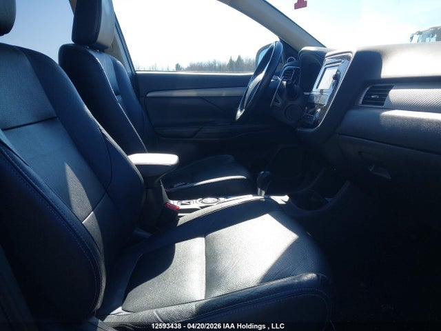JA4JZ4AX5EZ600779 Mitsubishi Outlander