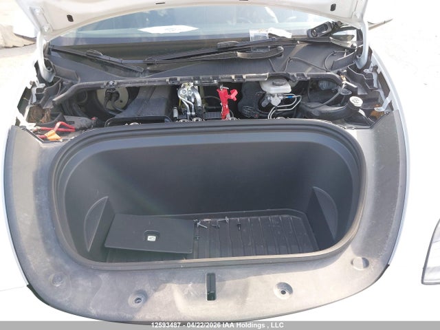 12593487 :رقم المزاد ، 7SAYGDED5RF098655 vin ، 2024 Tesla Model Y Long Range/rwd مزاد بيع