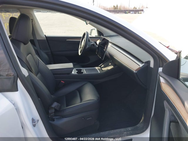 12593487 :رقم المزاد ، 7SAYGDED5RF098655 vin ، 2024 Tesla Model Y Long Range/rwd مزاد بيع