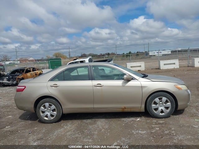 2007 Toyota Camry Le/se მანქანა იყიდება აუქციონზე, vin: 4T1BE46K87U017864, აუქციონის ნომერი: 12593490