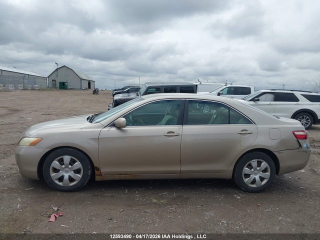 2007 Toyota Camry Le/se მანქანა იყიდება აუქციონზე, vin: 4T1BE46K87U017864, აუქციონის ნომერი: 12593490