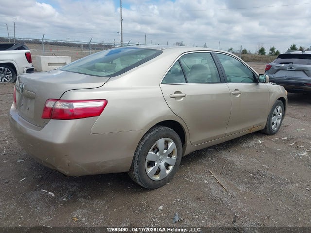 2007 Toyota Camry Le/se მანქანა იყიდება აუქციონზე, vin: 4T1BE46K87U017864, აუქციონის ნომერი: 12593490