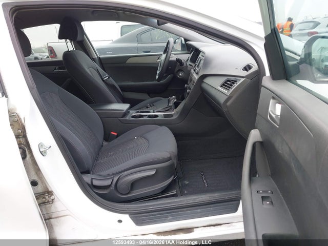 5NPE24AF3GH285767 Hyundai SONATA GL