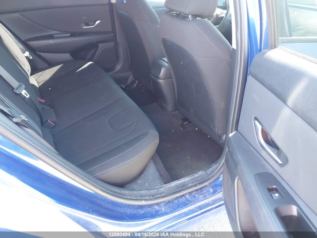 KMHLM4AG7PU605734 Hyundai ELANTRA SEL