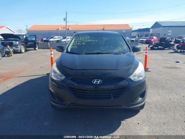 KM8JT3AF0FU957533 Hyundai TUCSON GLS