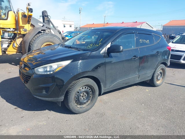KM8JT3AF0FU957533 Hyundai TUCSON GLS