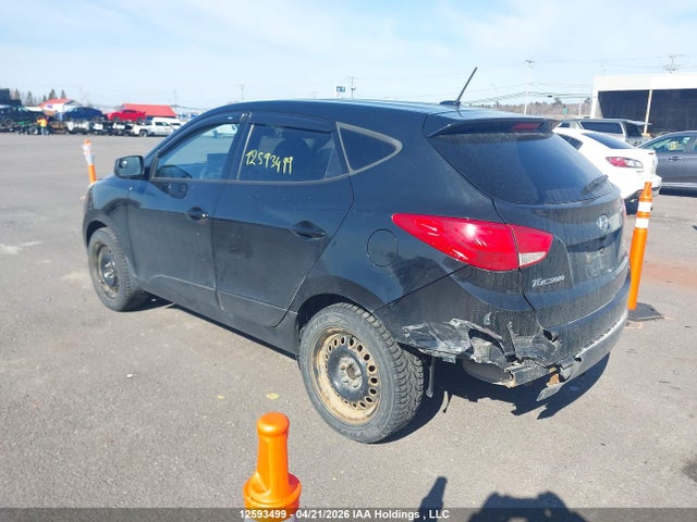 KM8JT3AF0FU957533 Hyundai TUCSON GLS
