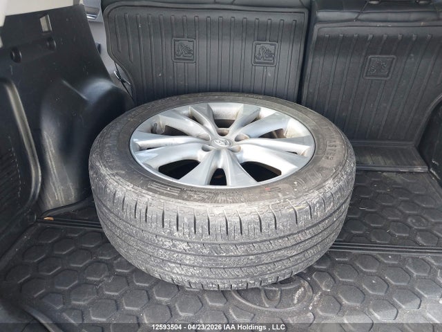 2015 Toyota Rav4 Limited მანქანა იყიდება აუქციონზე, vin: 2T3DFREV5FW252369, აუქციონის ნომერი: 12593504