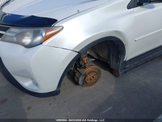 2015 Toyota Rav4 Limited მანქანა იყიდება აუქციონზე, vin: 2T3DFREV5FW252369, აუქციონის ნომერი: 12593504