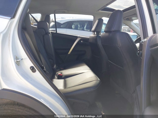 2015 Toyota Rav4 Limited მანქანა იყიდება აუქციონზე, vin: 2T3DFREV5FW252369, აუქციონის ნომერი: 12593504