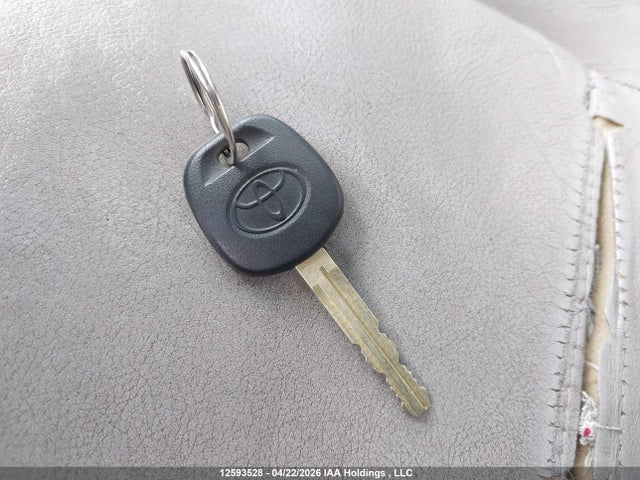 Продажа на аукционе авто 2003 Toyota Sequoia Limited, vin: 5TDBT48A13S142640, номер лота: 12593528