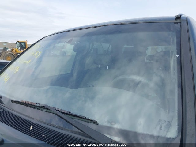 Продажа на аукционе авто 2003 Toyota Sequoia Limited, vin: 5TDBT48A13S142640, номер лота: 12593528