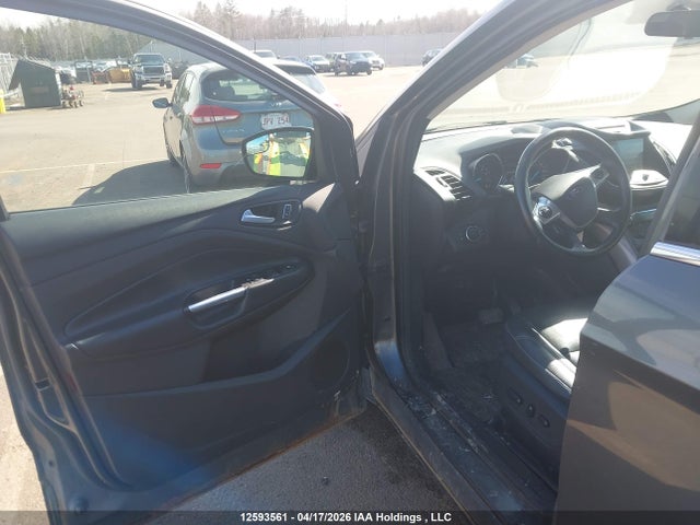 1FMCU9G93GUB41816 Ford ESCAPE SE