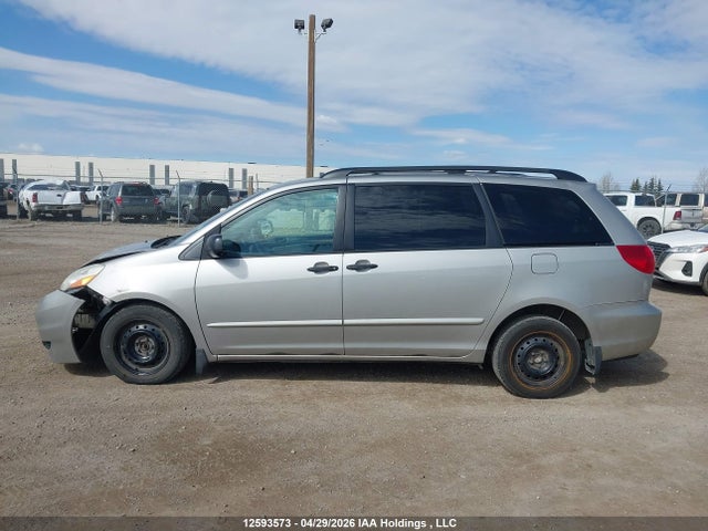 2009 Toyota Sienna Ce მანქანა იყიდება აუქციონზე, vin: 5TDZK29C19S245104, აუქციონის ნომერი: 12593573