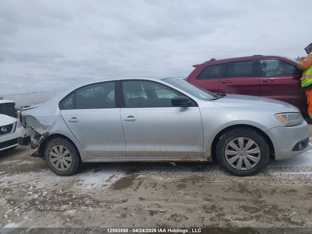12593598 :رقم المزاد ، 3VW2K7AJ3DM448624 vin ، 2013 Volkswagen Jetta 2.0l Trendline/2.0l Trendline+ مزاد بيع