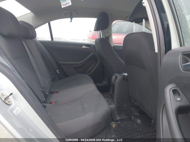 12593598 :رقم المزاد ، 3VW2K7AJ3DM448624 vin ، 2013 Volkswagen Jetta 2.0l Trendline/2.0l Trendline+ مزاد بيع