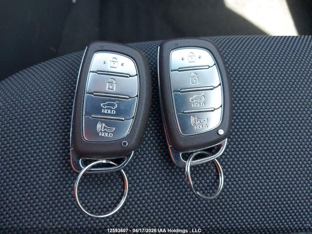12593607 :رقم المزاد ، KMHC65LD5KU131035 vin ، 2019 Hyundai Ioniq Plug-in Hybrid Preferred مزاد بيع