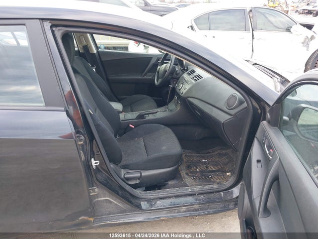 12593615 :رقم المزاد ، JM1BL1UF1D1801542 vin ، 2013 Mazda Mazda3 Gx مزاد بيع
