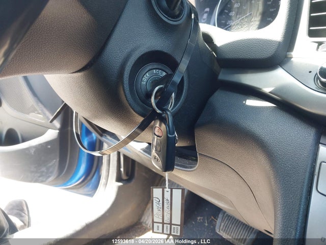 KMHD84LF1HU135831 Hyundai ELANTRA GL