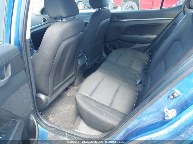 KMHD84LF1HU135831 Hyundai ELANTRA GL
