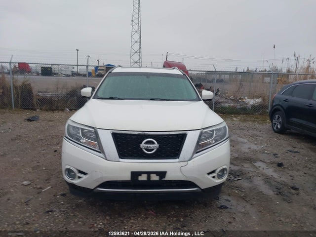 12593621 :رقم المزاد ، 5N1AR2MM7EC667801 vin ، 2014 Nissan Pathfinder مزاد بيع