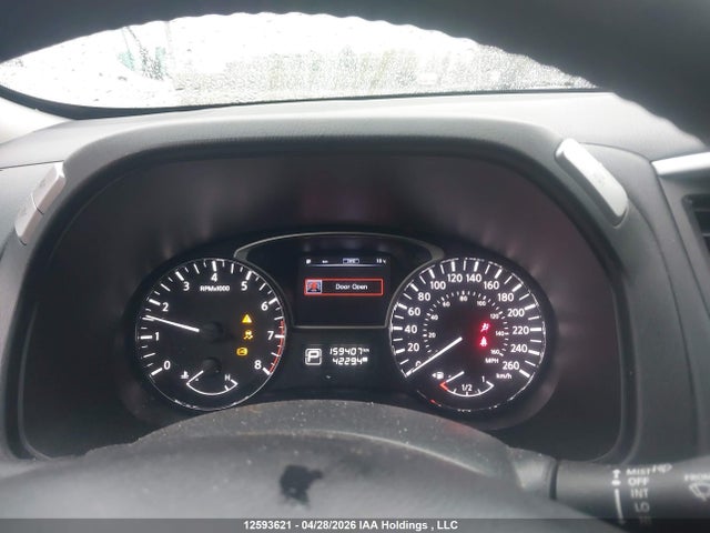 12593621 :رقم المزاد ، 5N1AR2MM7EC667801 vin ، 2014 Nissan Pathfinder مزاد بيع