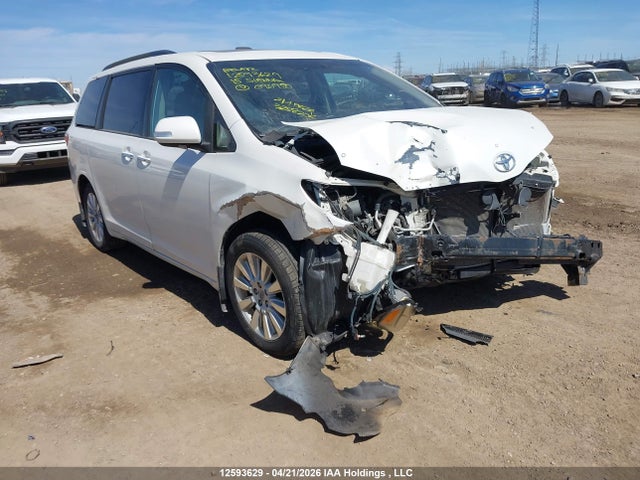 Продажа на аукционе авто 2015 Toyota Sienna Xle 7 Passenger, vin: 5TDDK3DC2FS096950, номер лота: 12593629