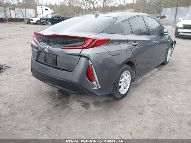 JTDKAMFP3M3165305 Toyota Prius Prime Upgrade