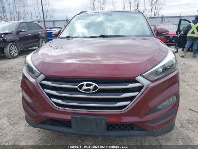 KM8J3CA43HU317222 Hyundai TUCSON SE
