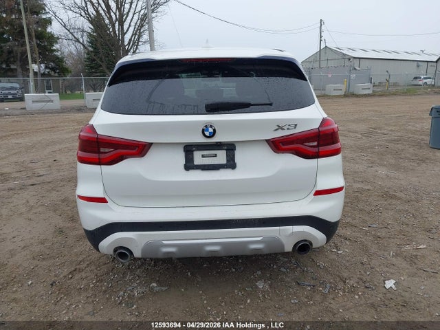 5UXTR9C58JLC79942 BMW X3 Xdrive30i